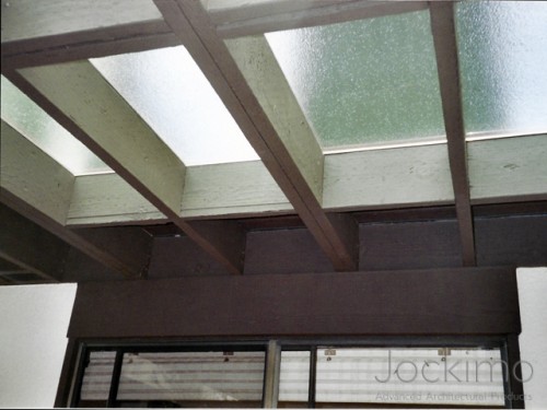 glassfloorwooddeck jockimo under2